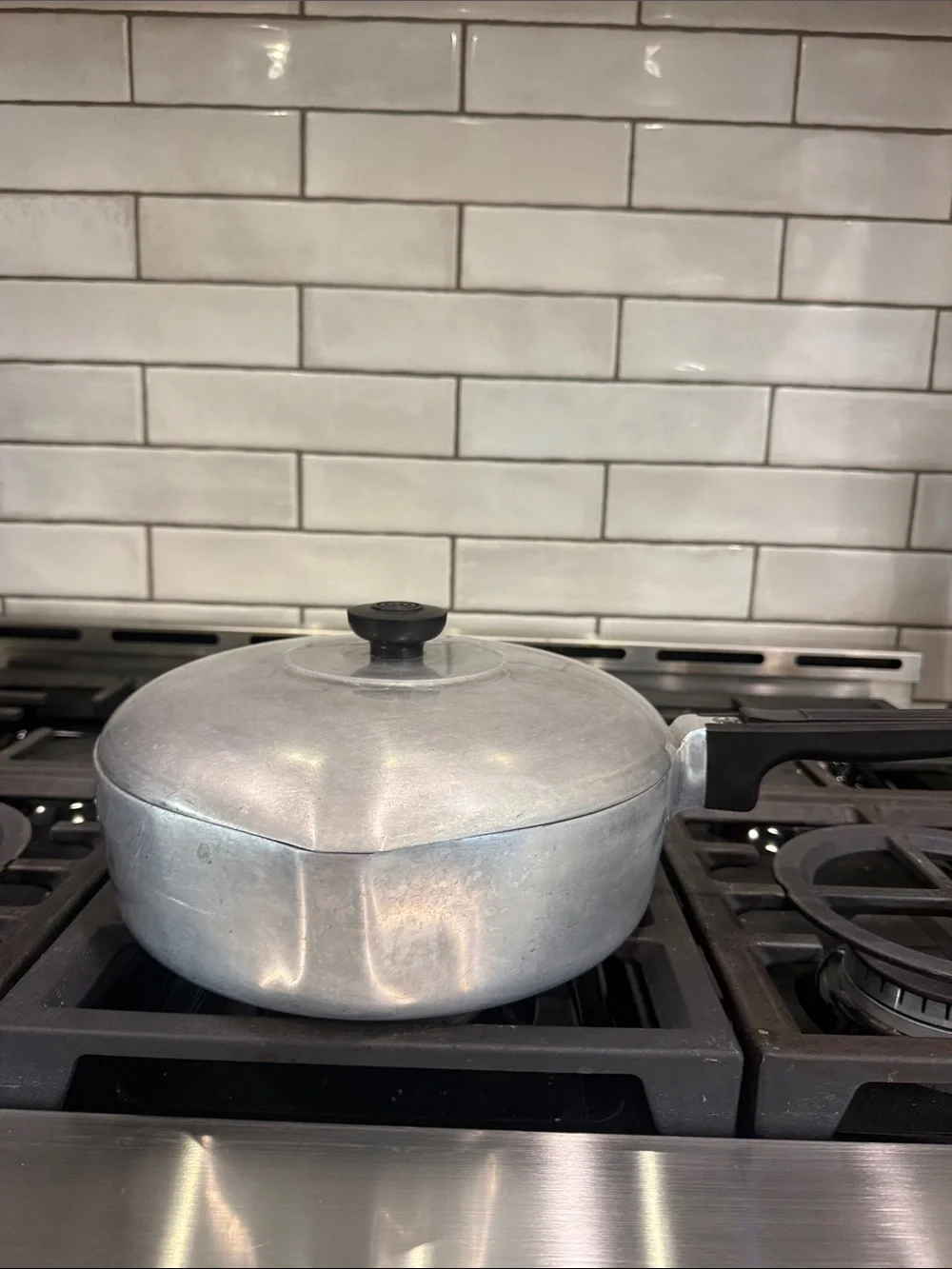 Magnalite Wagner Ware Sidney 4569 Deep Frying Pan Chicken Fryer Skillet w/ Lid